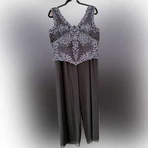 Evening pant set by JS Signature and Alex‎ Evenings XL